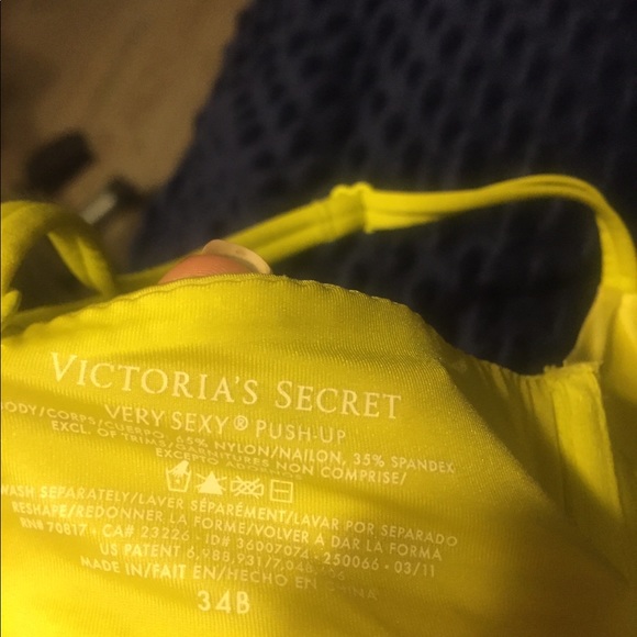Victoria secret very sexy push up bra , like new - Picture 4 of 4